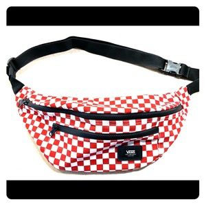 Vans oversized crossbody fanny pack
